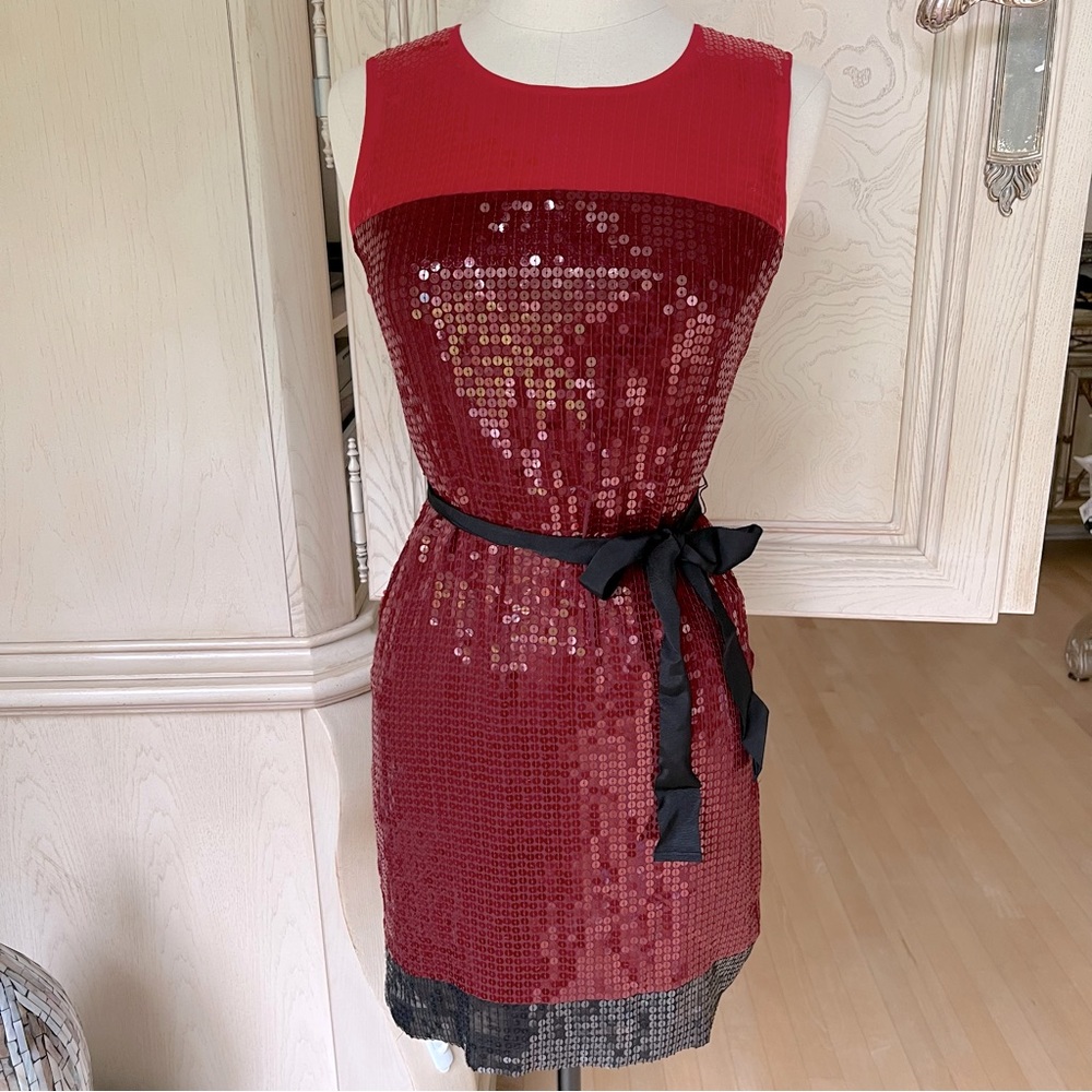 NWT $345 DKNY Sleeveless Red Lacquer Color Block Stretch Sequin Sheath Dress - Picture 6 of 16